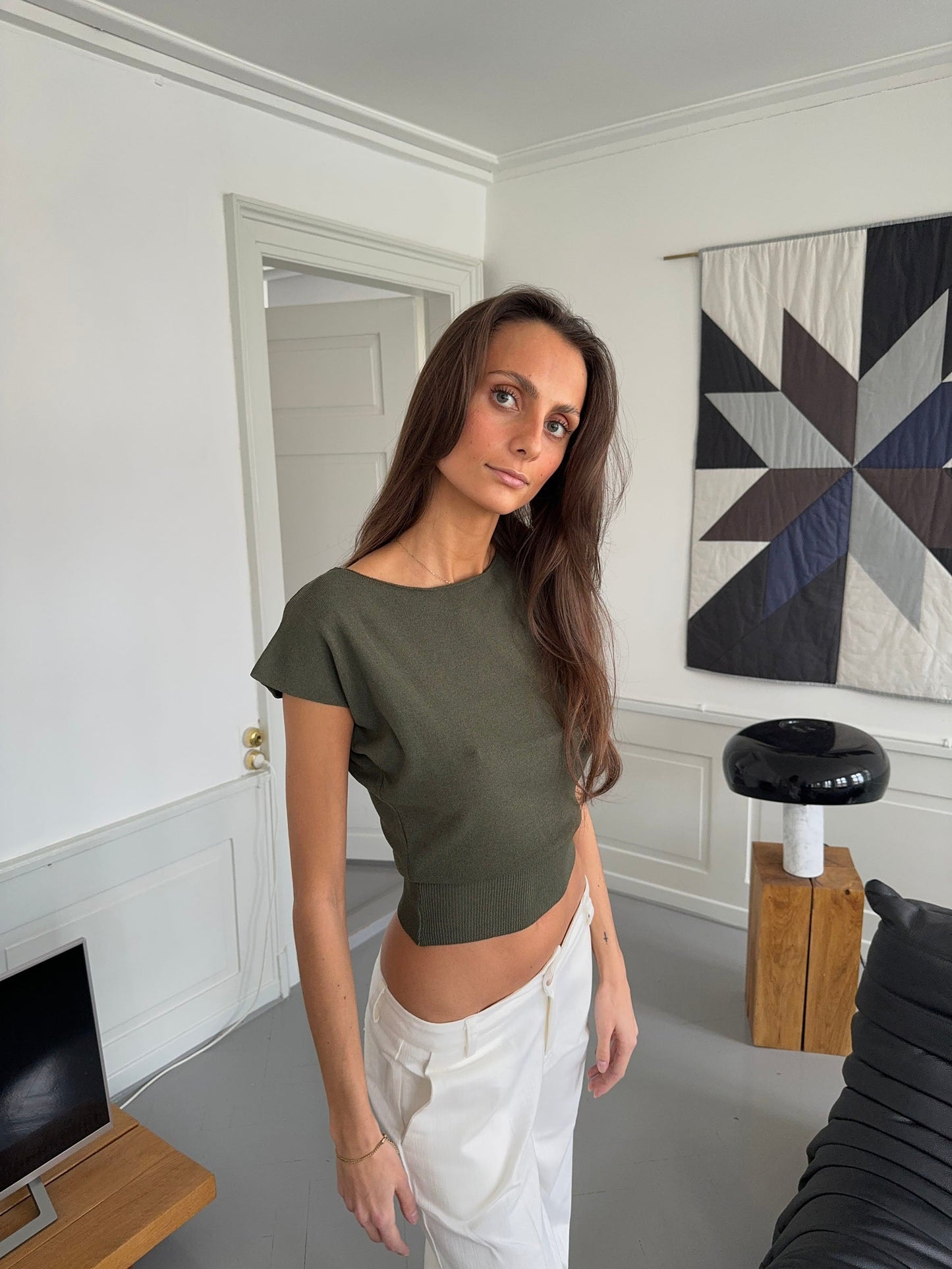 Lilu form fitting top - Khaki green