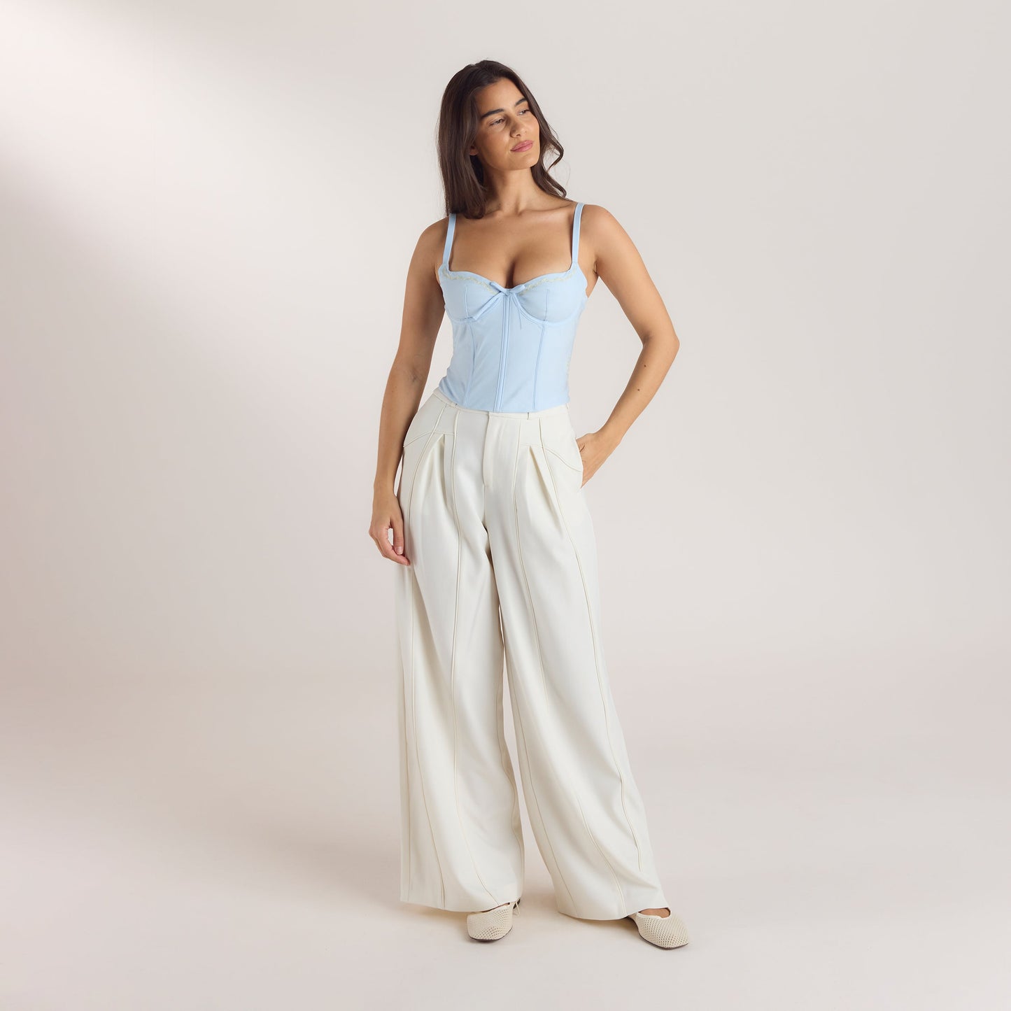 Wide-Leg Pleat Detail Trousers - Off White