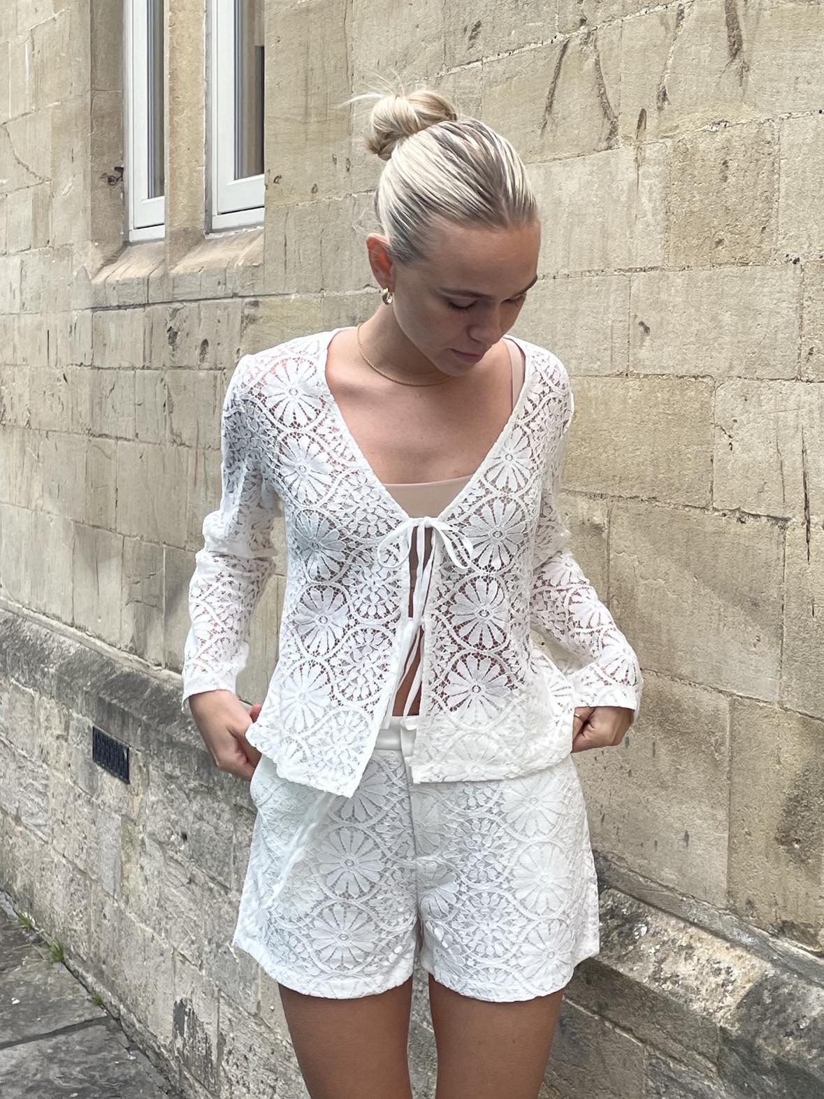 Angelina lace shorts