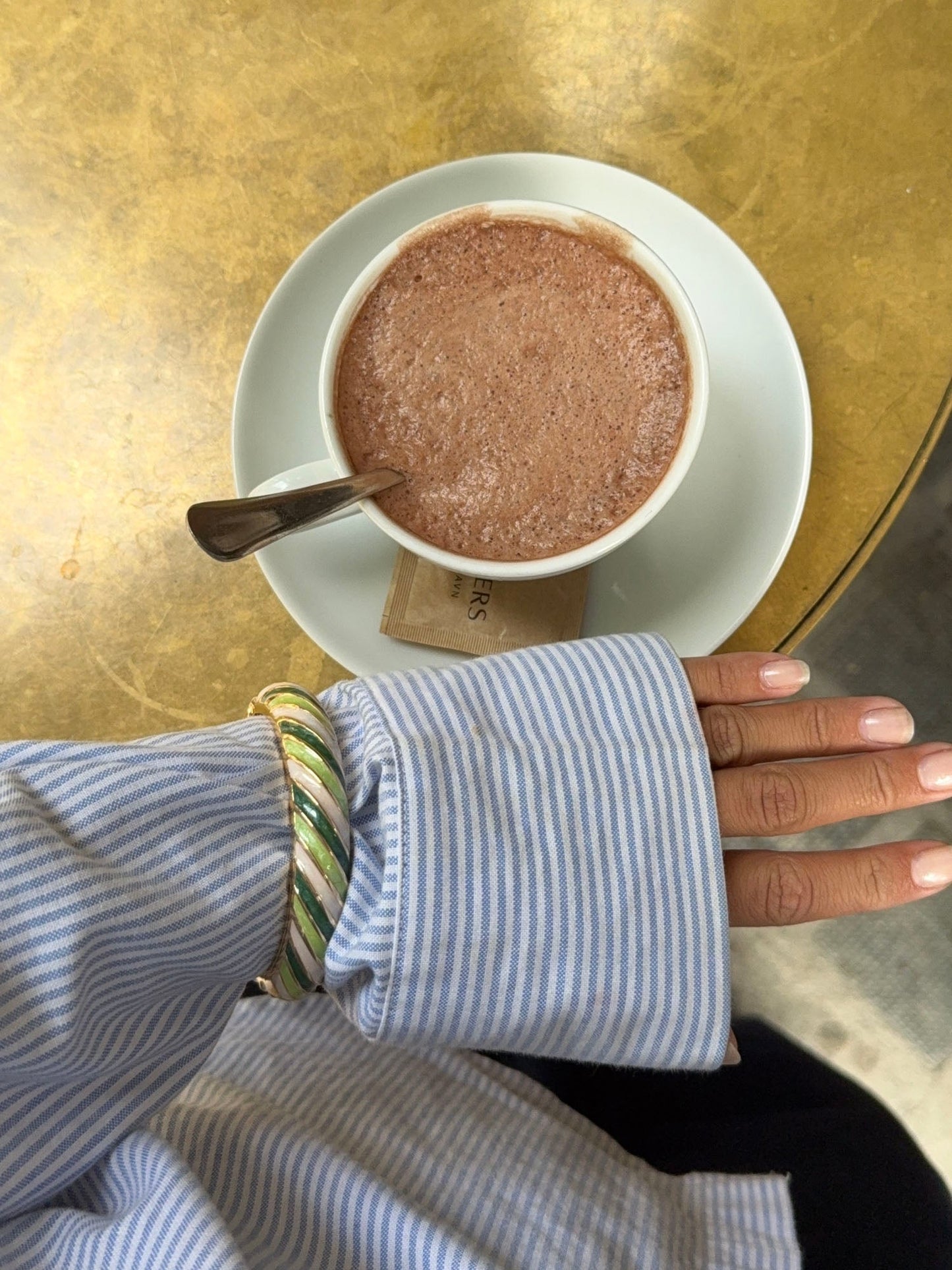 Eivora striped bangle – green/white/gold