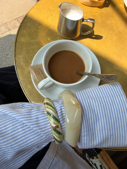 Eivora striped bangle – green/white/gold