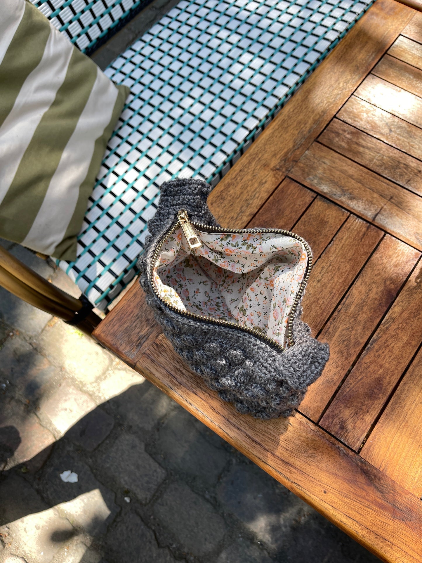 Crochet clutch - Dark grey